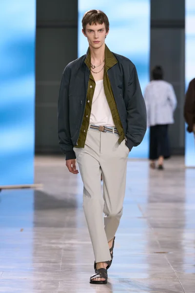 Look 20